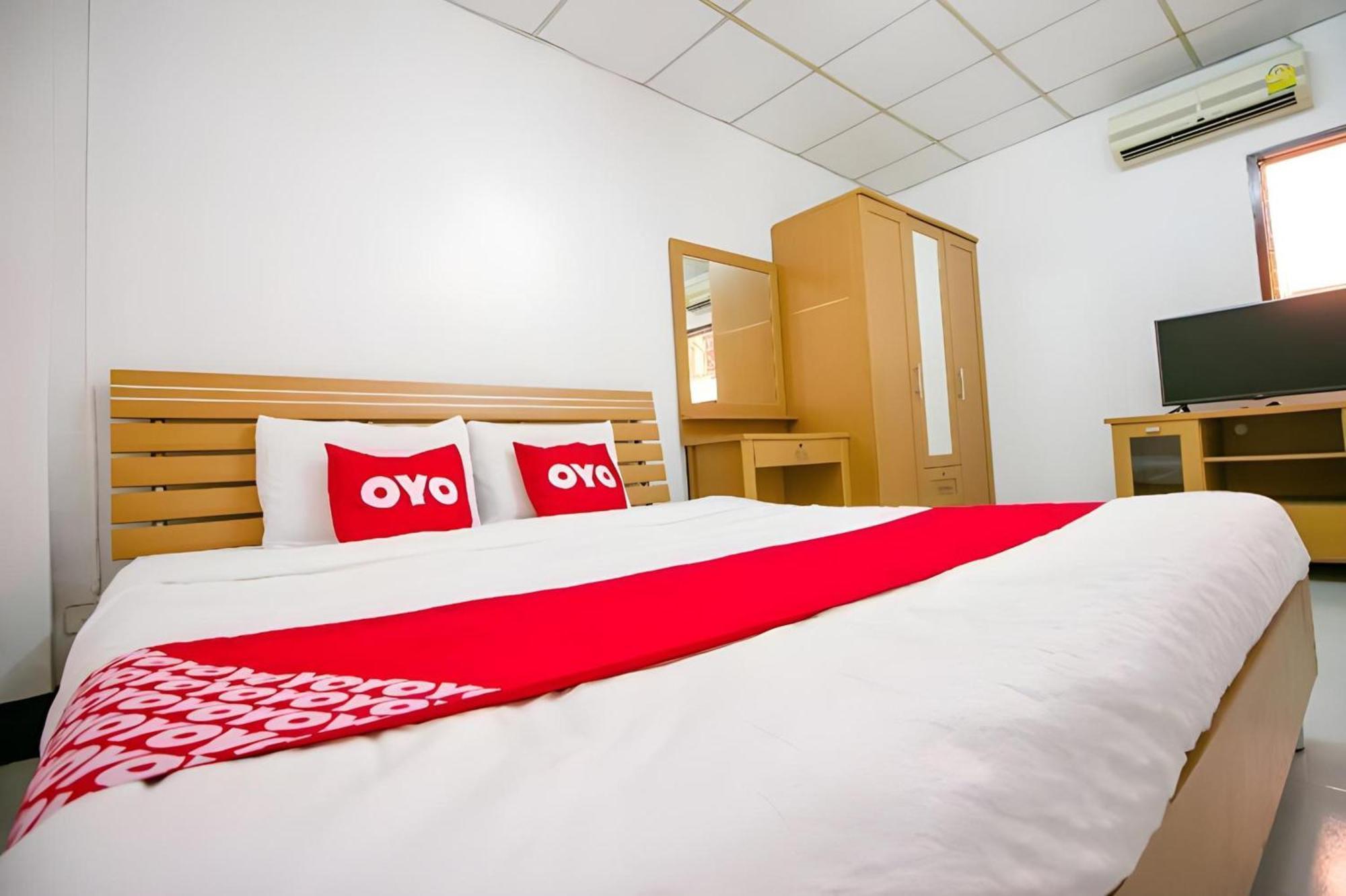Oyo 525 Mrt 펫카셈 48 플레이스  호텔 방콕 외부 사진